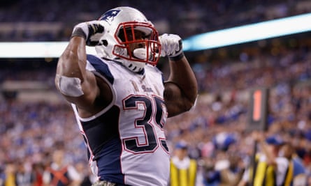 Jonas Gray Carries Pats To Victory And Chiefs Beat Seahawks At Their Own Game Nfl The Guardian