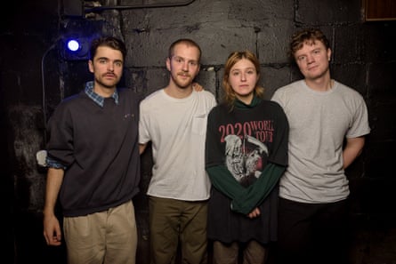 US group Simple Town.