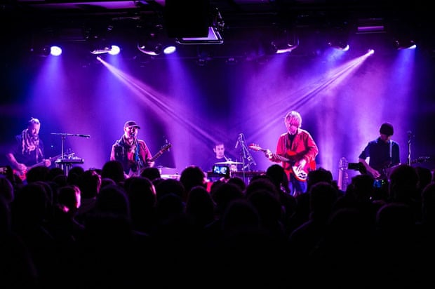 Panchiko memainkan Metronom di Nottingham, Inggris pada Desember 2021.