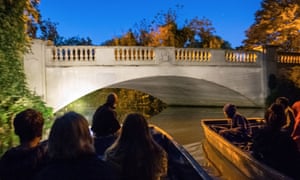 Bat punt, River Cam bat safari