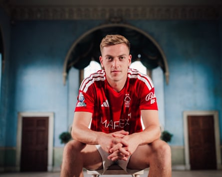 Liam Delap in his new Nottingham Forest strip