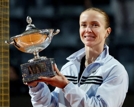 Elina Svitolina poses with the Italian Open trophy