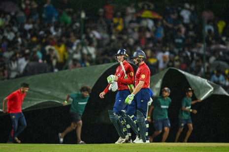 कैंडी में बारिश के कारण खेल रुकने के कारण बैंटन और बटलर चले गए