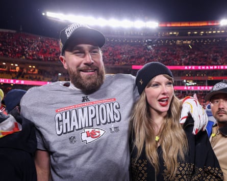 Swift with her fiancee, Travis Kelce, of the Kansas City Chiefs.
