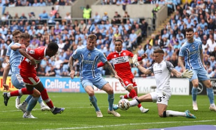 Middlesbrough’s Chuba Akpom fails to punish Coventry as first leg ends level | Championship 1 Middlesbrough’s Isaiah Jones sees his shot saved by Ben Wilson