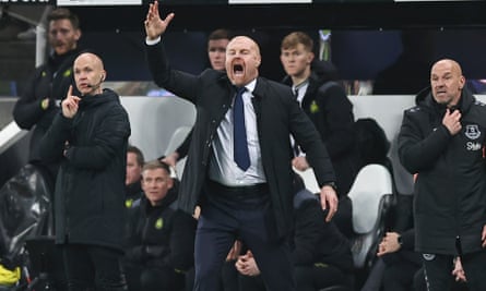 Sean Dyche gestures during Everton’s draw at St James’ Park