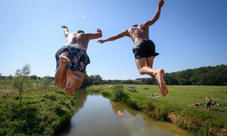 People jumping into the River Medway