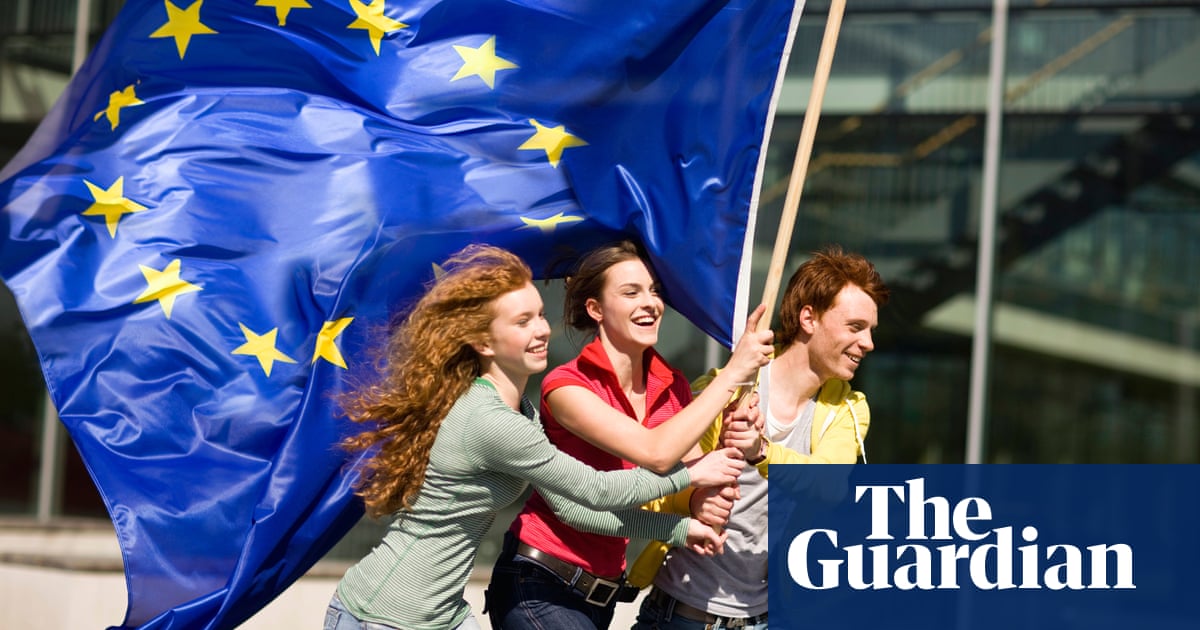 Labour MPs urge Starmer to back youth mobility scheme amid EU trade reset
