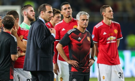 José Mourinho and his players after their Super Cup defeat to Real Madrid