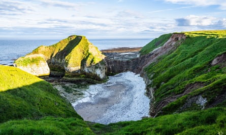 Cliffs over the Flamborough Seawatch Observatory.