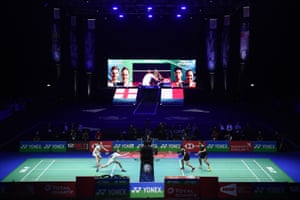 Indonesia’s Praveen Jordan and Melati Daeva Oktavianti (black jerseys) in action against England’s Marcus Ellis and Lauren Smith.