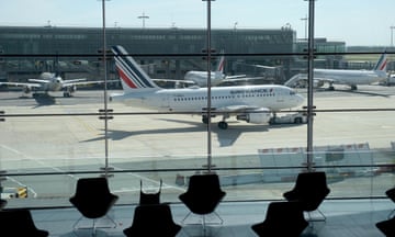 Planes at Paris-CDG airport
