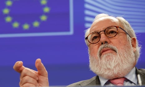 Miguel Cañete, the European commissioner for climate action and energy, said the EU would reject any deal he thought was not ambitious enough in cutting greenhouse gas emissions.