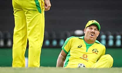 Injured Warner a doubt for Australia's Test series with India
