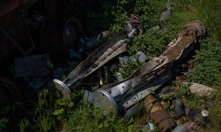 Artillery pieces found on the farm in Husarivka.