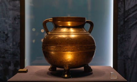 Close-up of the Bodleian Bowl