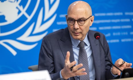 Alt Text: A detailed cross-section diagram of a modern car engine, highlighting key components like pistons and valves. Im...