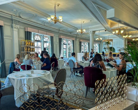 Exterior de los grandes almacenes Harrods