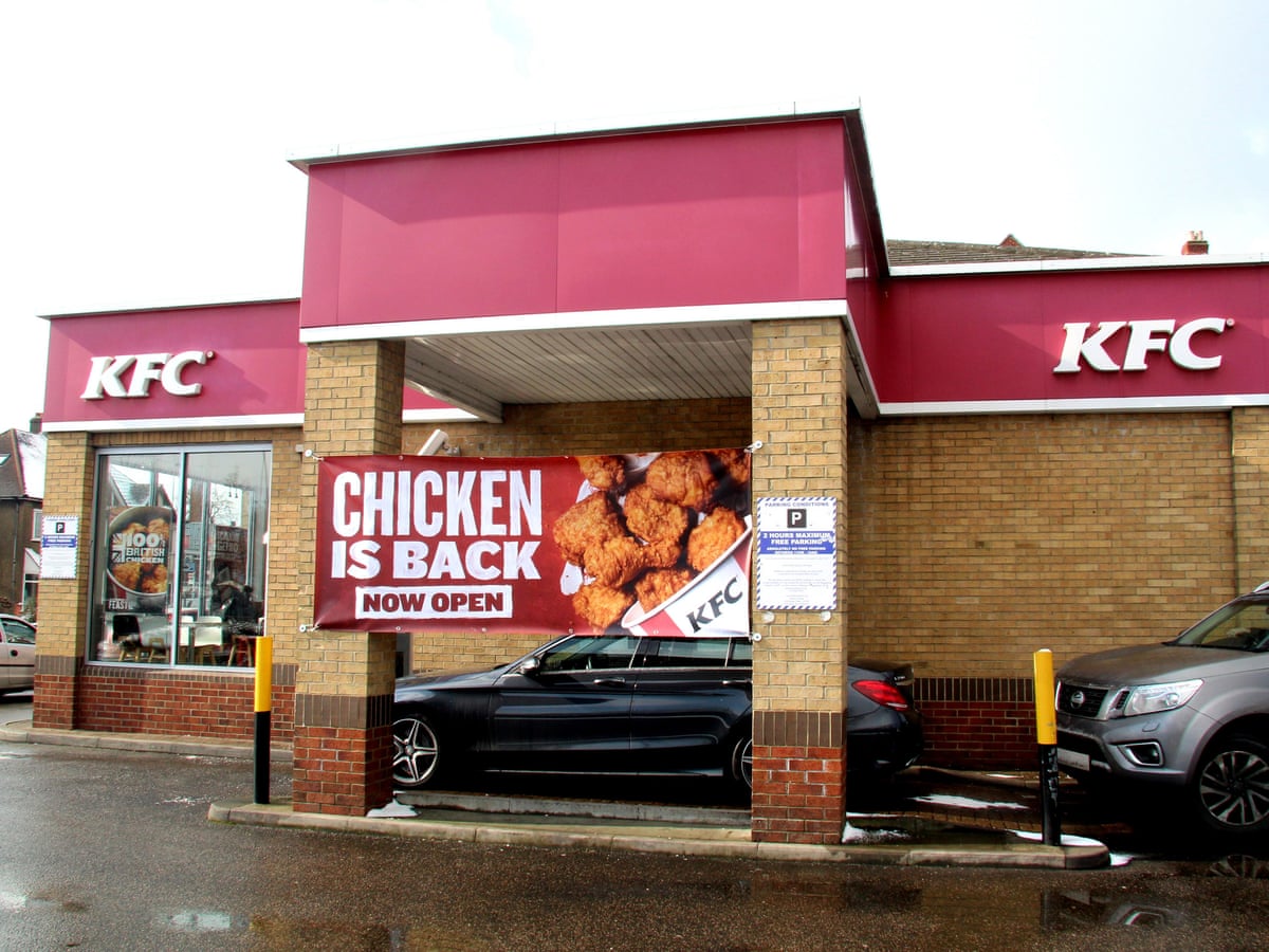 Kfc First Uk Fast Food Chain To Commit To New Chicken Welfare Standards Meat Industry The Guardian