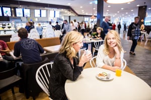 The average customer lives more than 200 kilometers away.