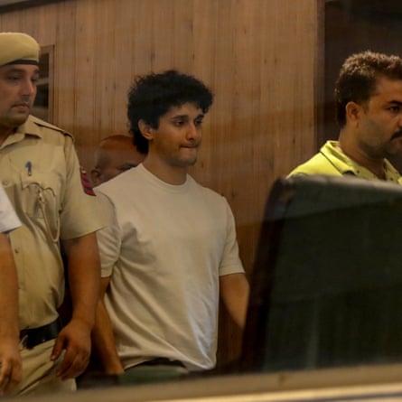 Saurav Dasleaves