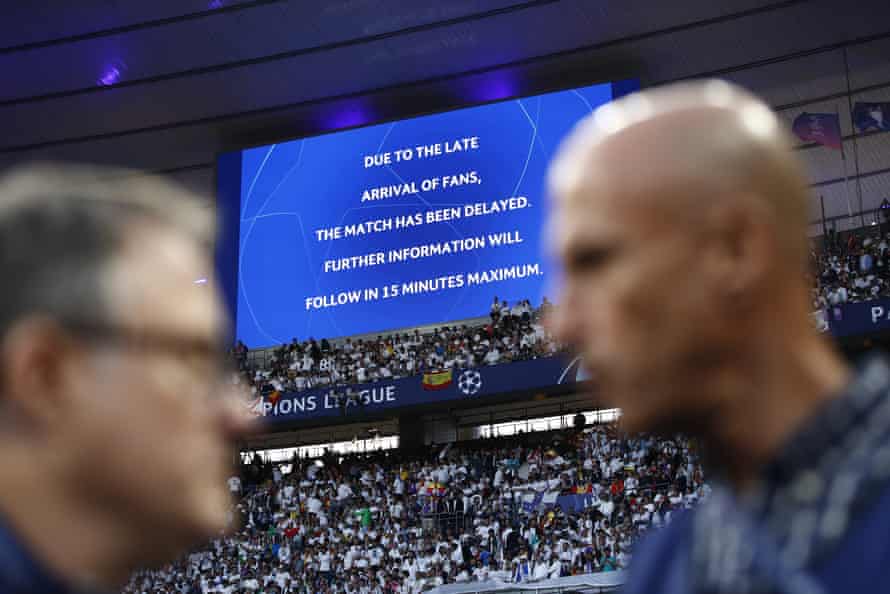 A message on the big screen before the Champions League final in Paris.