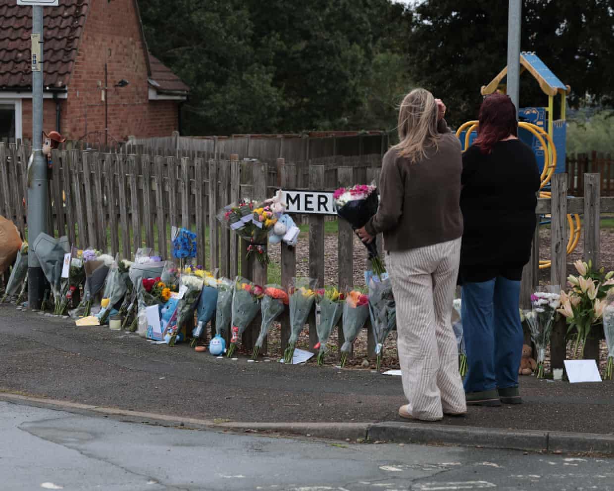 Community mobilises with 1,300 volunteers
