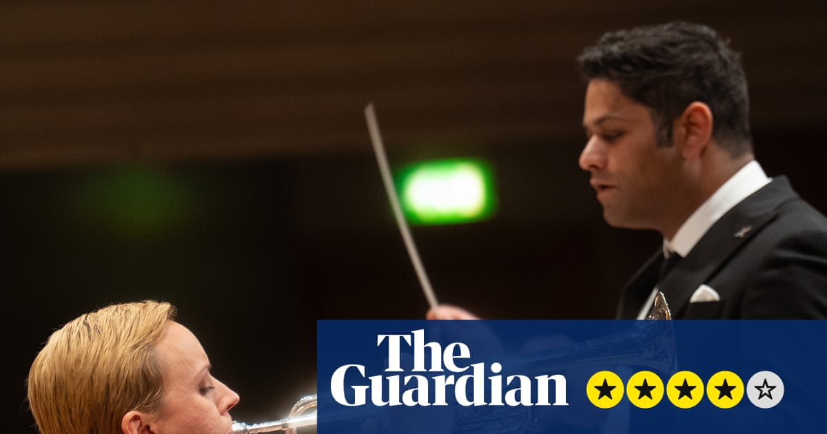 Hallé/Chauhan/Helseth review – Muhly paints doom with Helseth’s gleaming trumpet | Classical music Hallé/Chauhan/Helseth review – Muhly paints doom with Helseth’s gleaming trumpet | Classical music