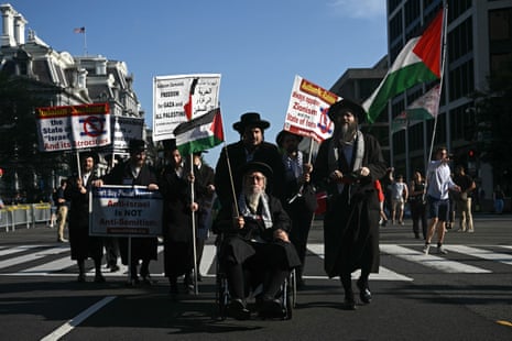Protestors gather near Blair House as they rally against Israeli Prime Minister Benjamin Netanayhu ahead of his meeting with US President Donald Trump on July 7, 2025, in Washington, DC. Prime Minister Netanyahu is meeting President Trump, who expressed hope for a "deal this week" between Israel and Hamas that sees hostages released from the Gaza Strip.(Photo by Brendan SMIALOWSKI / AFP) (Photo by BRENDAN SMIALOWSKI/AFP via Getty Images)