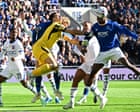 Neto double leads Chelsea to victory at Everton marred by Martínez head injury