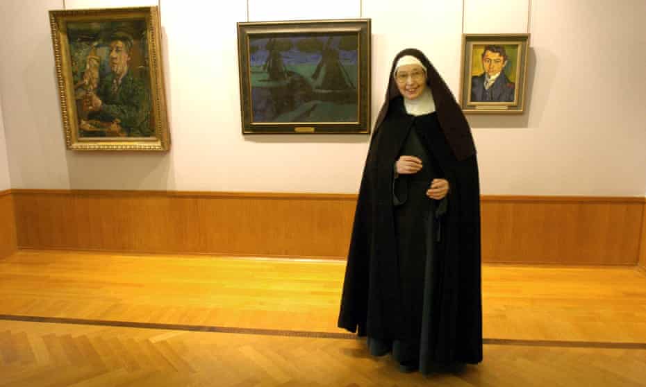 Sister Wendy Beckett during her visit to the Barber Institute of Fine Arts in Birmingham in 2004.