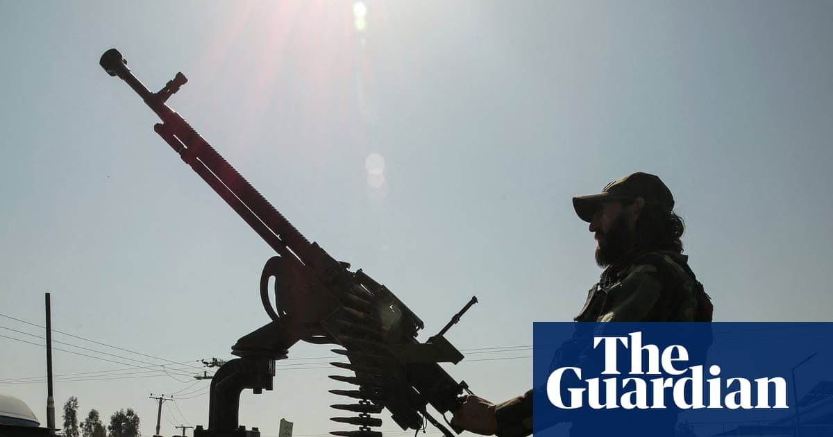 अफगानिस्तान का कहना है कि शांति वार्ता के बाद पहले हमले में पाकिस्तानी हमलों में सात लोग मारे गए और 85 घायल हो गए