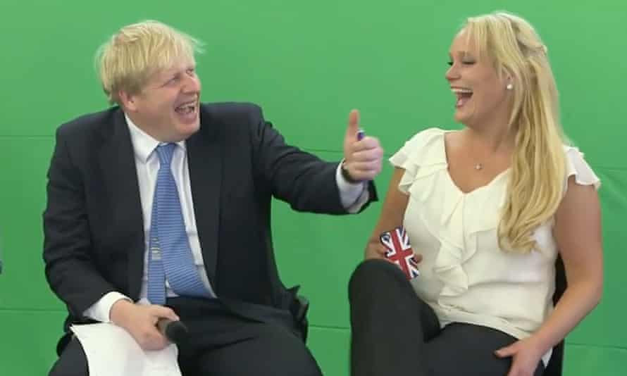 Boris Johnson, avec Jennifer Arcuri, invitée s'exprimant lors du Sommet Innotech en juillet 2013.