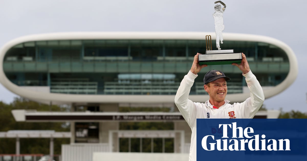 County cricket talking points: Essex deny Somerset in splendid final