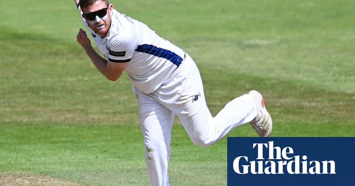 England call up veteran spinner Liam Dawson to replace Bashir for fourth Test with India