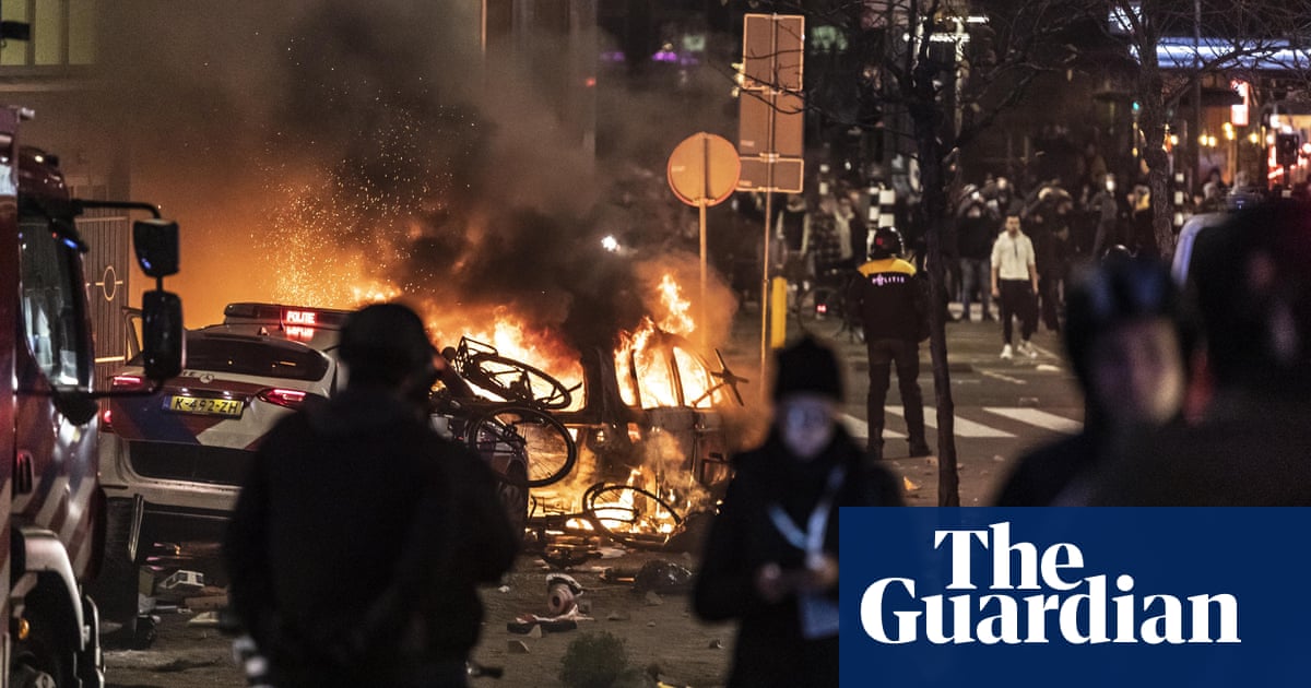 Violent anti-lockdown protesters are idiots, says Dutch PM
