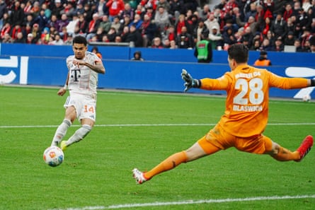 Luis Díaz scores for Bayern Munich