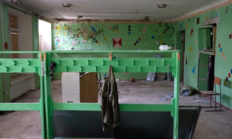 Izium's school number two