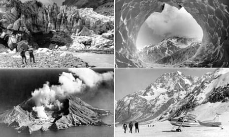 În sensul acelor de ceasornic din stânga sus: Ghețarul Fox în Alpii de Sud, 1966;  Peștera din gheața ghețarului Godley, Canterbury, 1939;  Avion de schi pe ghețarul Tasman, Parcul Național Mount Cook, 1970;  O vedere aeriană a Lucari/White Island, 1935.