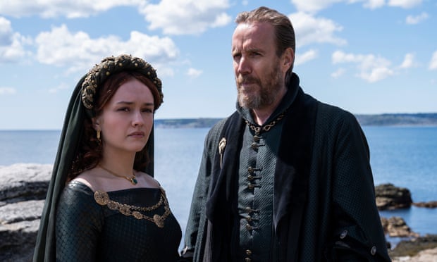 House of the DragonHouse of the Dragon - -Olivia Cooke as Alicent Hightower & Rhys Ifans as Otto Hightower