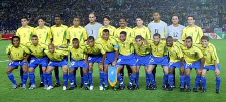 Roque Júnior and his Brazil teammates at the World Cup in 2002.