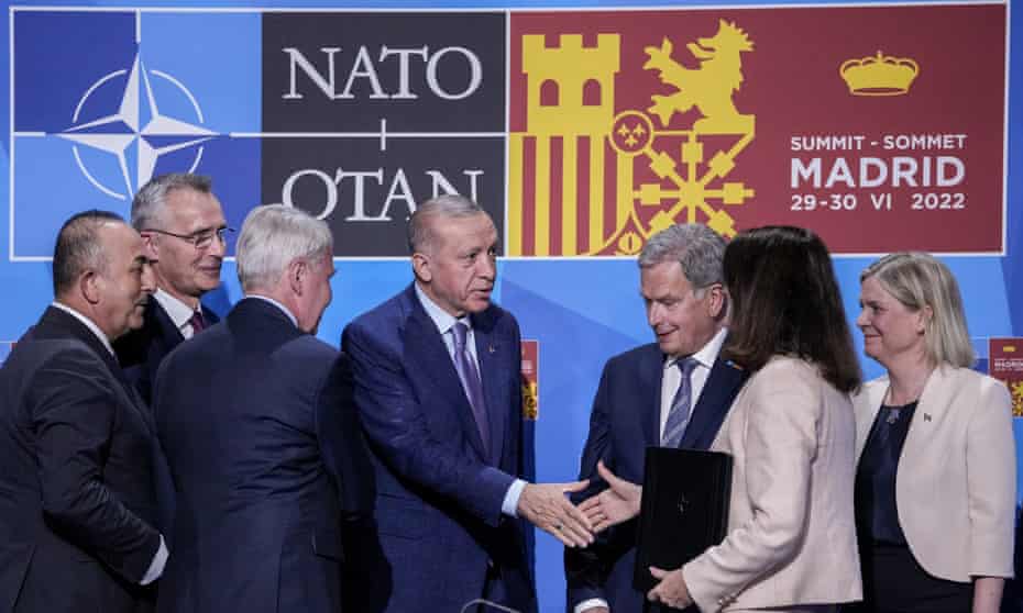 Leaders from Turkey, Finland and Sweden signed a memorandum addressing Ankara’s concerns, paving the way for the Nordic countries to obtain full Nato membership.