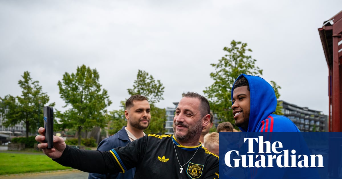 Post-World Cup 2026 Transfer Frenzy: Carrick's Quest to Build a Mythical Manchester United Midfield