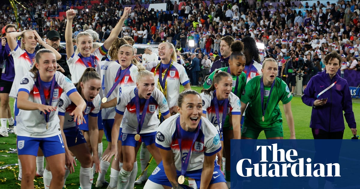 England's Lucy Bronze Plays Entire Euro 2025 with Fractured Tibia