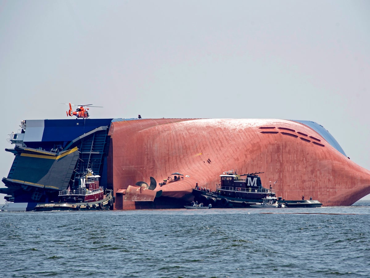 What happens when a huge ship sinks? A step-by-step guide to averting disaster | Oceans | The Guardian