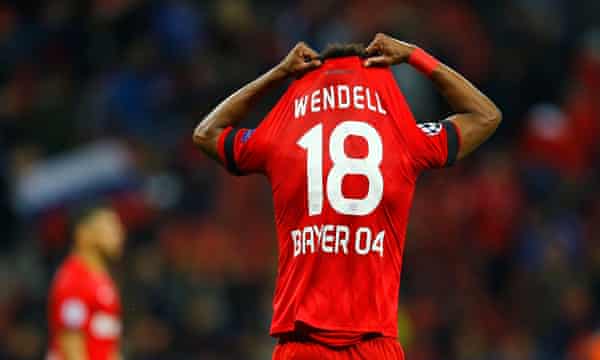 Wendell playing in the Champions League for Bayer Leverkusen.