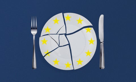 A broken plate in with EU stars around it