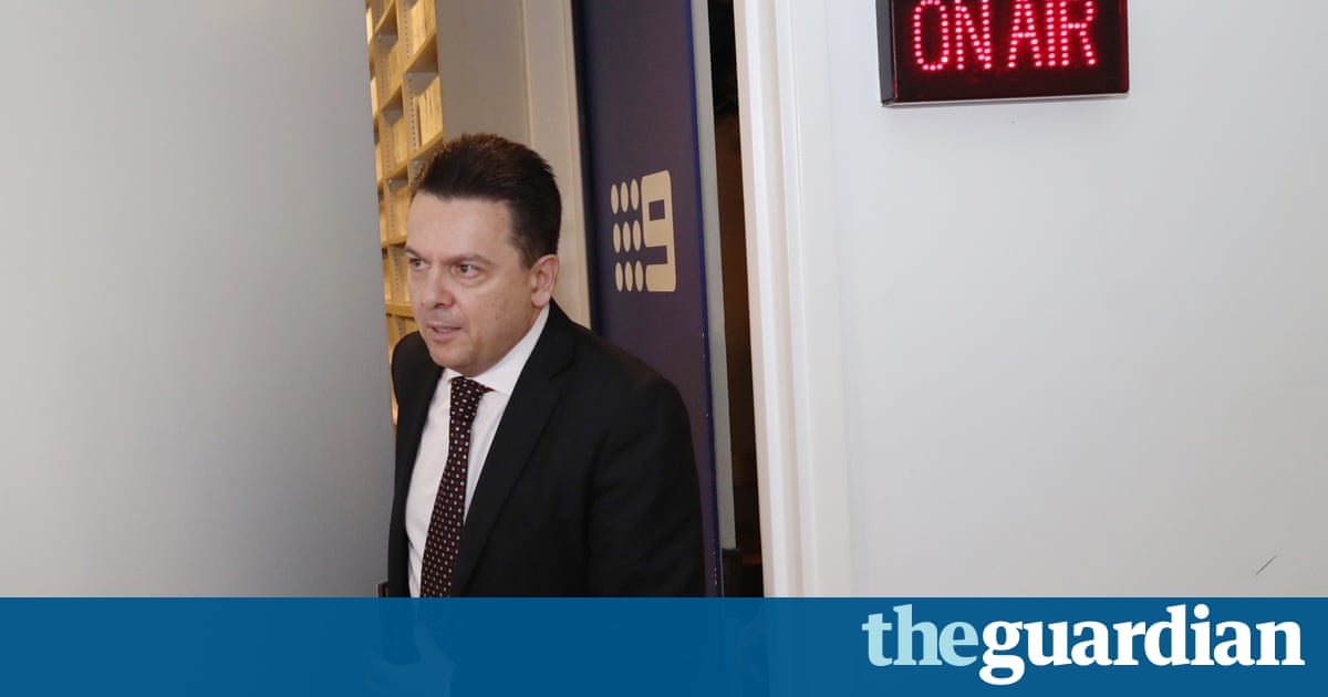 Turnbull government secures deal to scrap media ownership controls