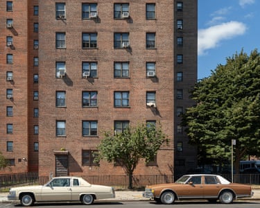 Two Cars, East Harlem, New York, 2024 Samoylova picks out two old cars parked nose to tail, whose colours (cream and copperbrown) echo the small-windowed, low-income housing aesthetics of the brick apartment blocks behind. There were lots of cars to photograph –Samoylova’s eye was caught by them, too. But she seems to have been interested in the relentless sameness of American consumer culture she was confronted with on her travels.
