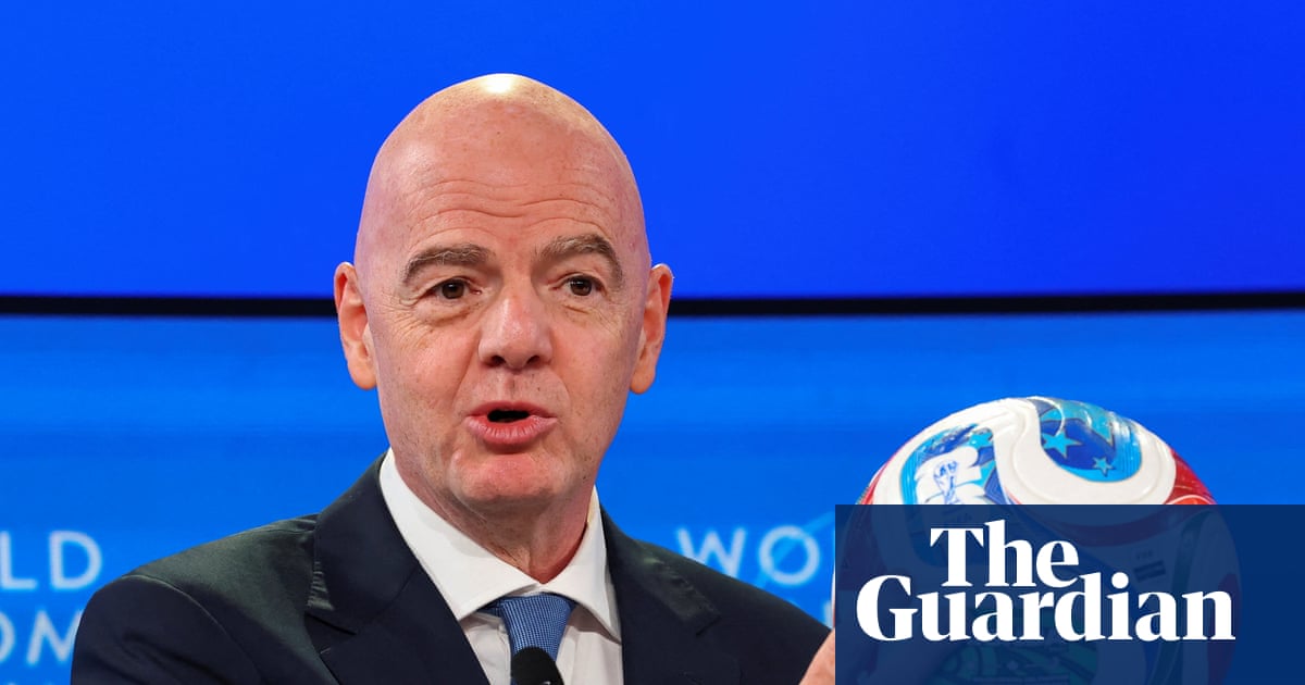 يتلقى موقع Football Australia مقطع فيديو مفاجئًا من رئيس الفيفا إنفانتينو وسط أنباء عن الألم المالي